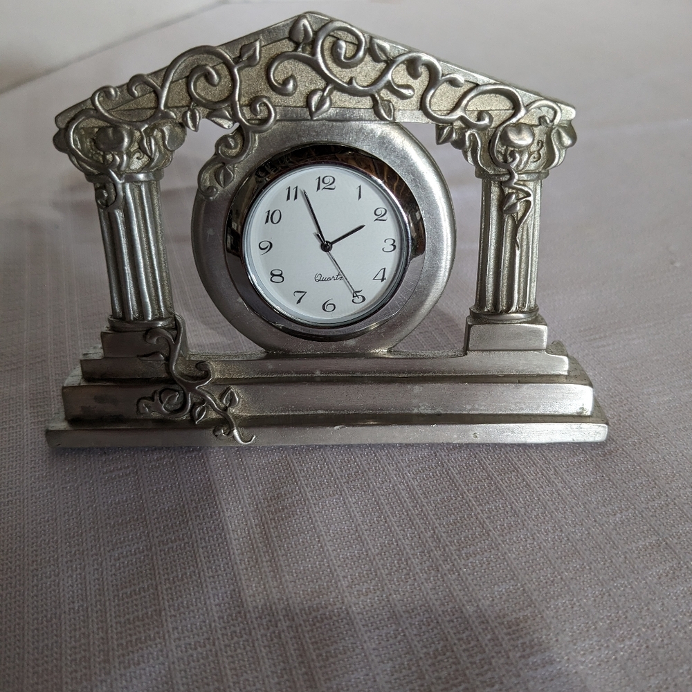 VTG pewter clock 1999 OceanArt Pewter Canada tested and works